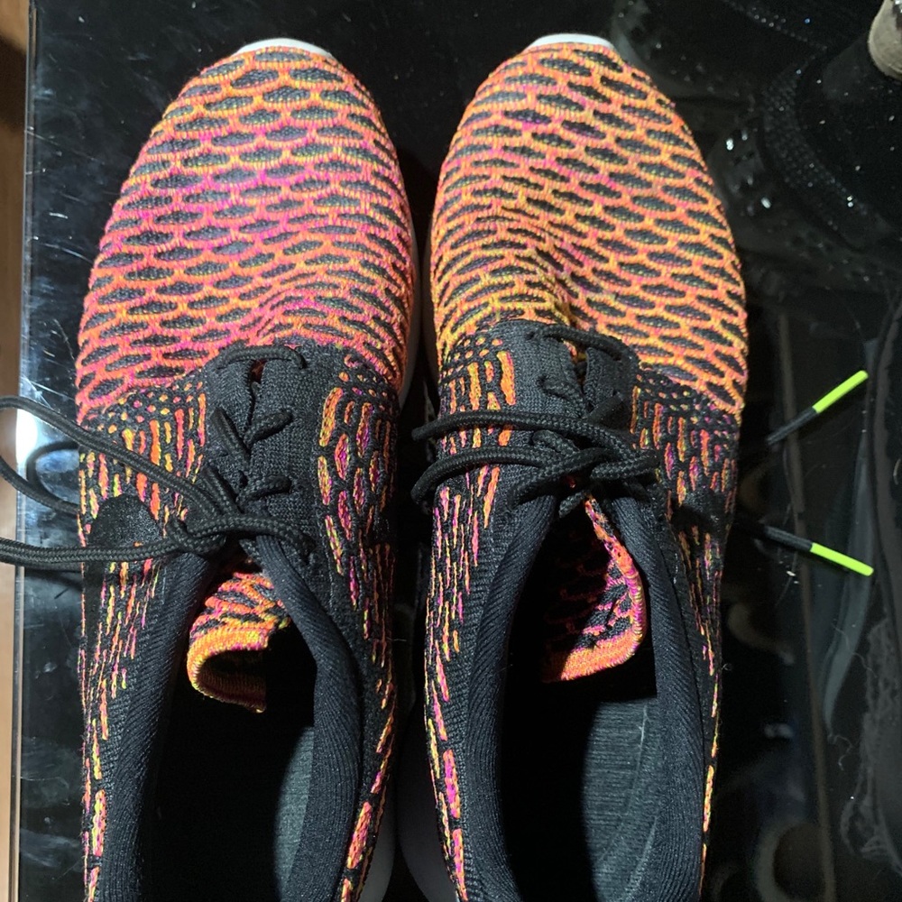 Multicolor Nike Roshes